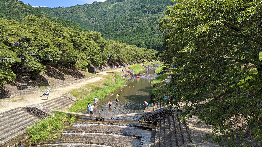 滋賀県甲賀市土山 うぐい川公園 川遊び （ ディキャンプ ）